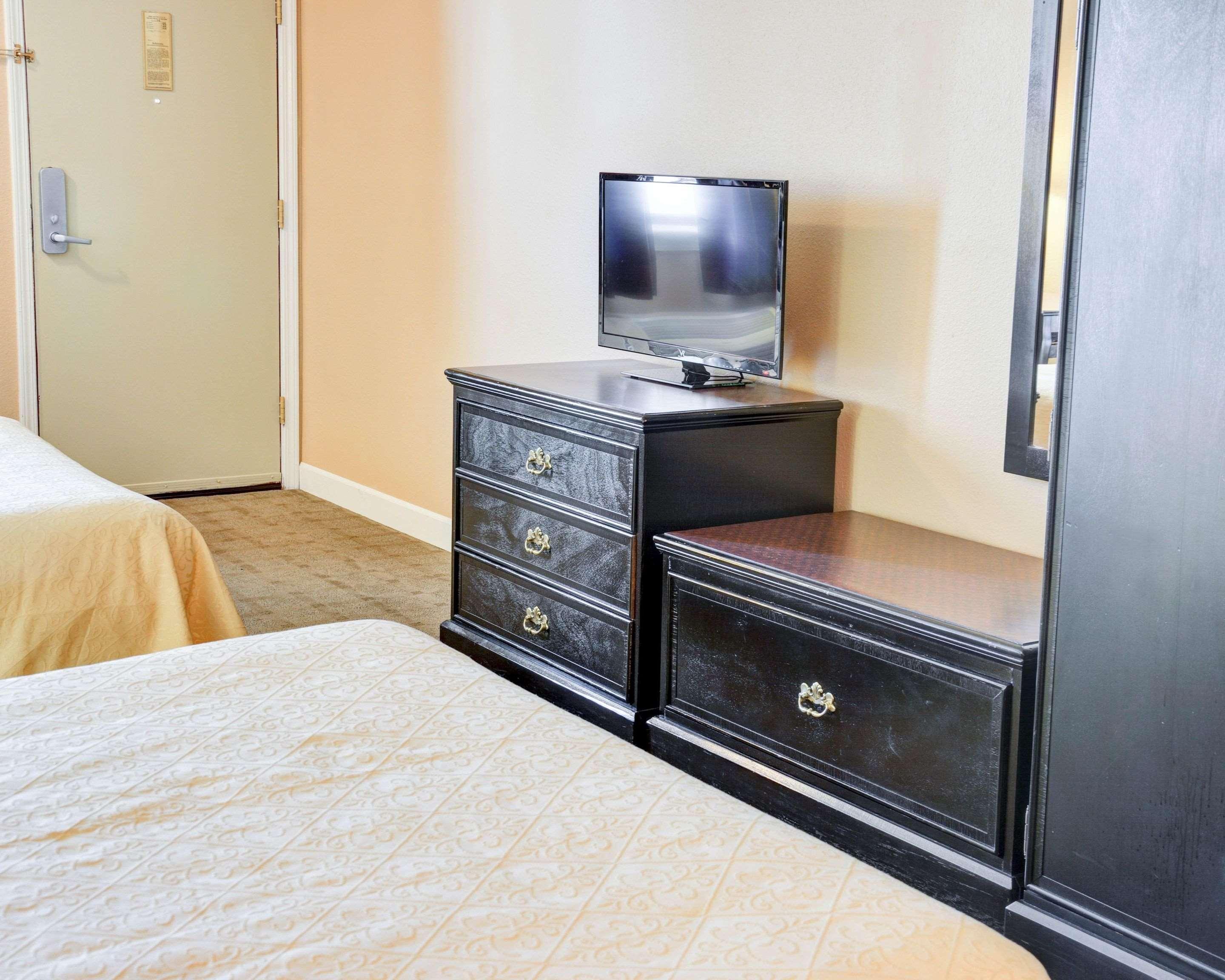 Quality Inn & Suites Hot Springs-Lake Hamilton Exteriér fotografie
